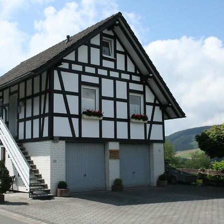 Ferienhaus Zur Ennest Schmallenberg Esterno foto