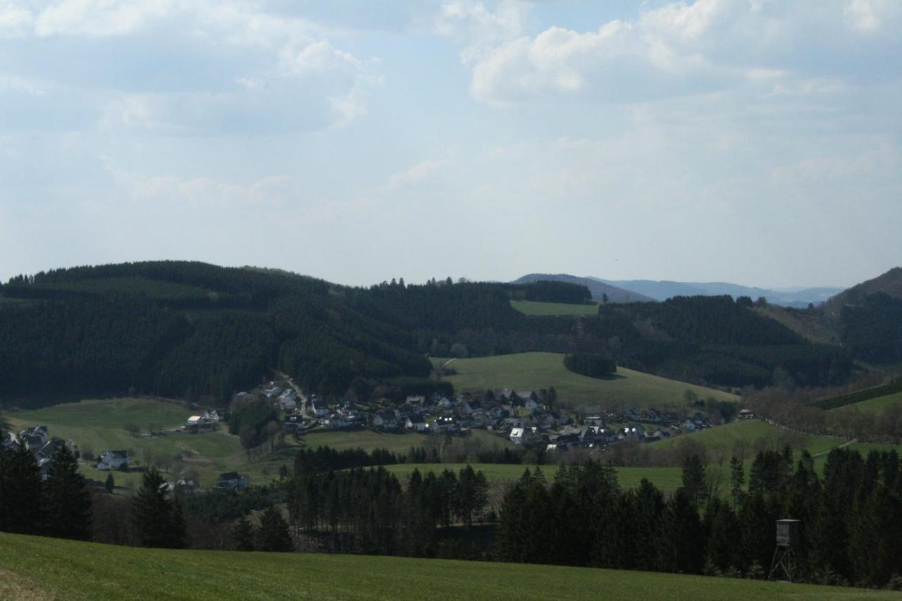 Ferienhaus Zur Ennest Schmallenberg Esterno foto